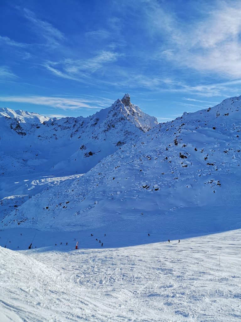 The creux blue run which is one of the best pistes in Courchevel